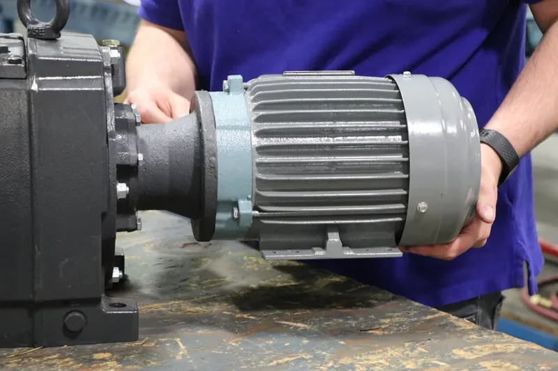 commoda gearboxes agriculturae